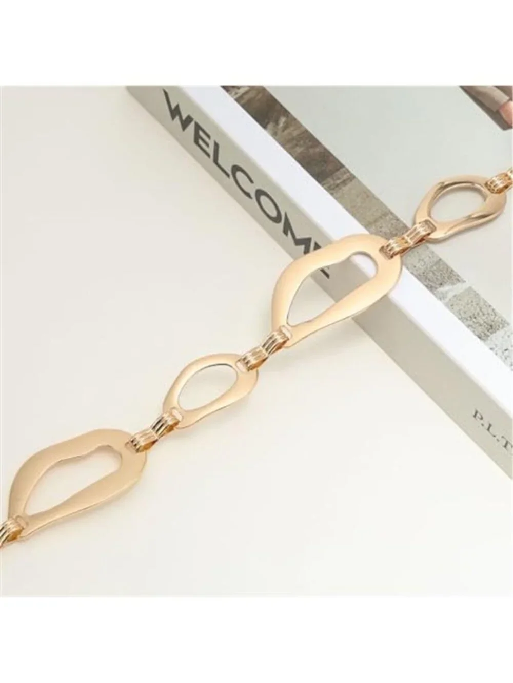Chian Belt for Women Fashion Boho Metal Waist Body Chain Circle Link Belt